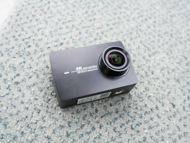 Action-камера Xiaomi Yi 4K. Диванный обзор. 
