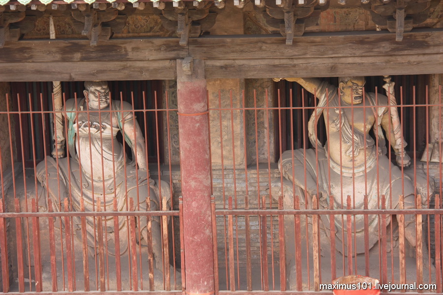 Боги и духи монастыря Шуанлиньсы 