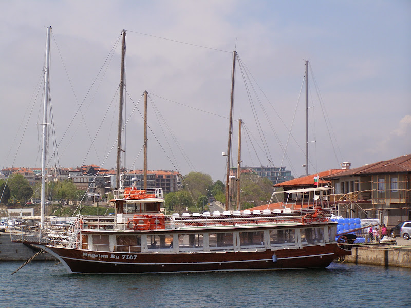 Болгария. Море и порт Несебра Болгария. Море и порт Несебра