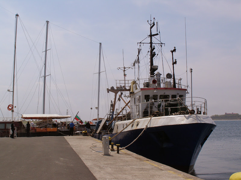  Болгария. Море и порт Несебра 