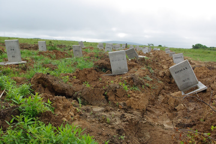 Кладбище невостребованных тел на Русском острове 