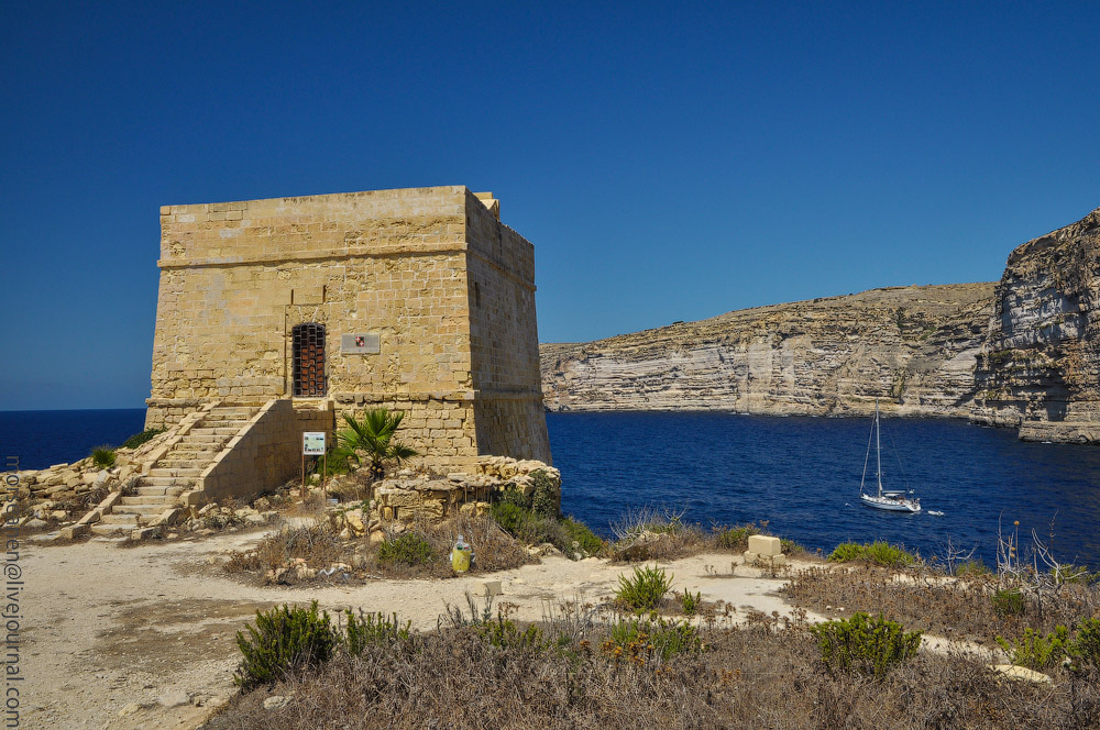 Про водоплавающих мопсов из Шленди на острове Гозо (Мальта) Xlendi-(23).jpg