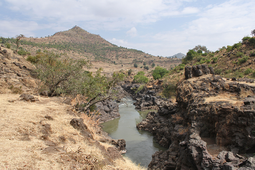 1770: Джеймс Брюс обнаруживает источник Голубого Нила в Эфиопии, основу потока 