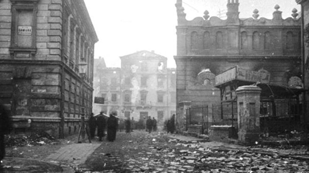 22 ноября 1918 г. во время еврейского погрома во Львове «пан Тадеуш убил Янкеля» 