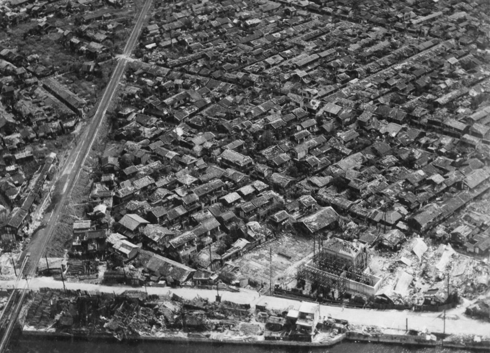  6 августа - день атомный бомбардировки Хиросимы. 