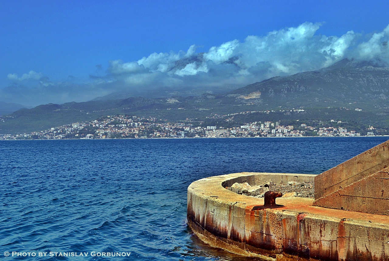 Альтернативная Черногория – о заброшенной базе подводных лодок в Росе baza13