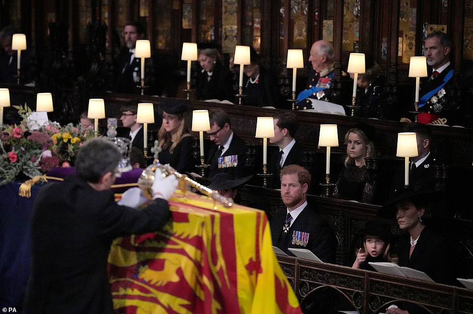 Церемония похорон королевы Елизаветы 2. Виндзор 