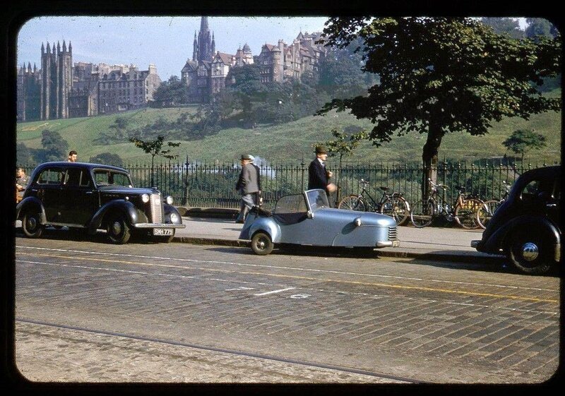  Эдинбург 1950-х в цвете 1953 Princes Street.jpg