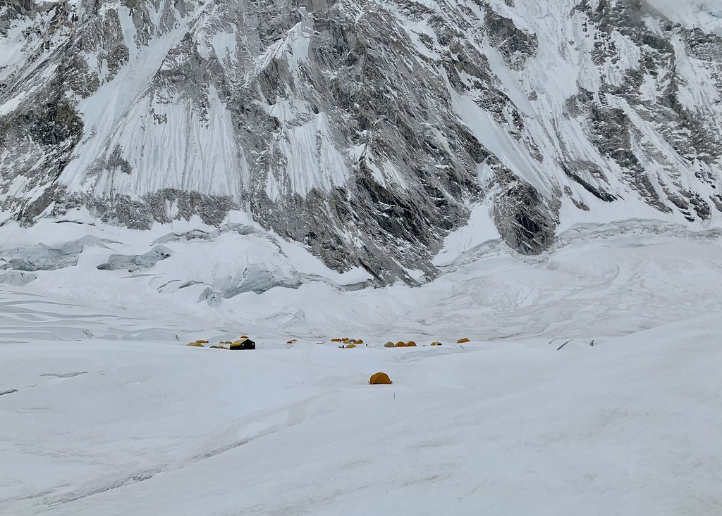 Эверест. Через Кхумбу первый раз. Верёвки, лестницы и ледяные глыбы. IMG_0348