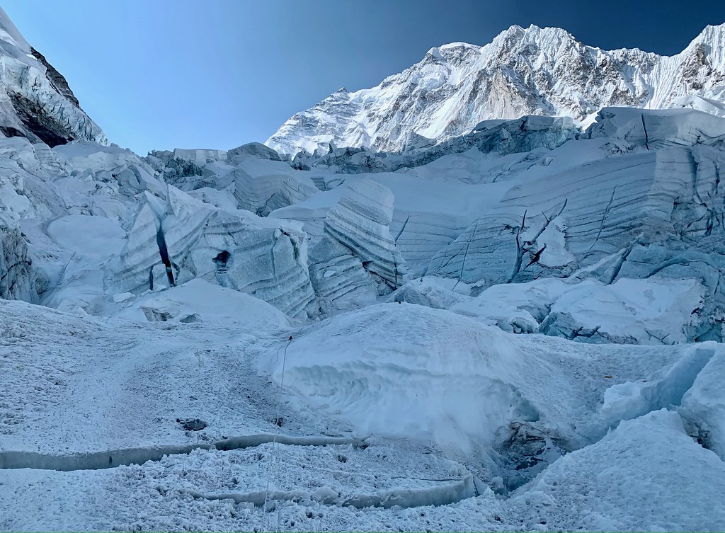 Эверест. Через Кхумбу первый раз. Верёвки, лестницы и ледяные глыбы. IMG_0291