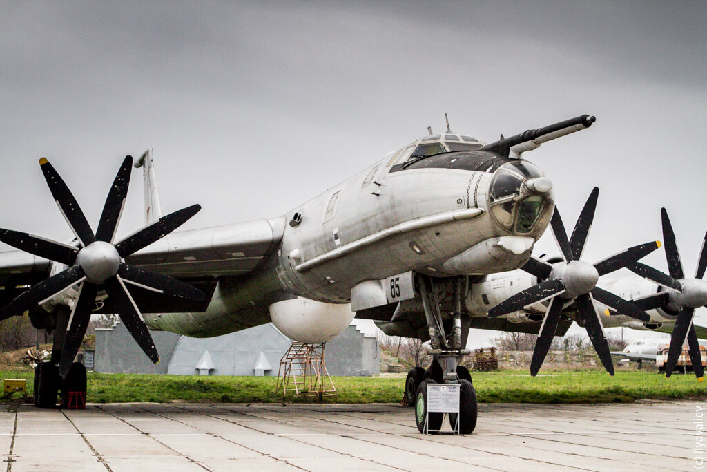  Фотки с недавней поездки в Киев. Смог посетить музей авиации. 