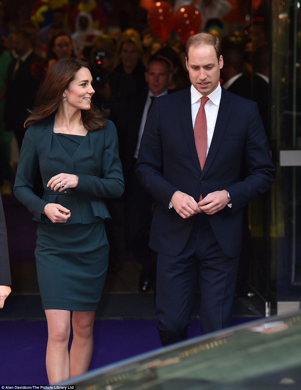 Герцог и герцогиня Кембриджские приняли участие в ICAP Charity Day Kate and William appear to be proud of themselves after helping the firm raise plenty of money for charity