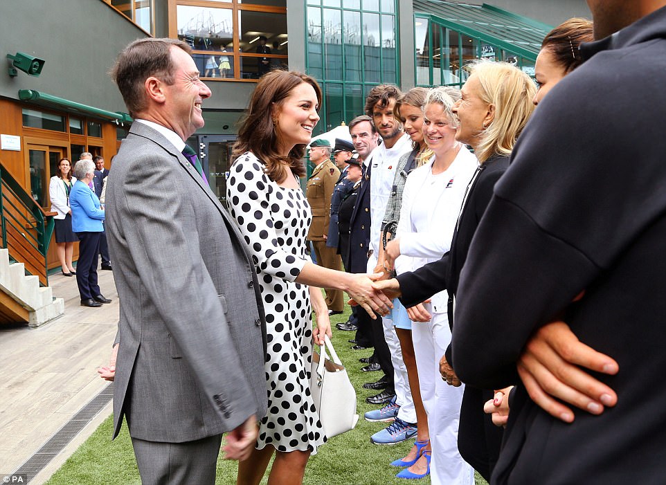Герцогиня Кембриджская посетила открытие теннисного турнира Уимблдон-2017 