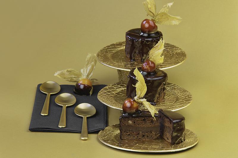 Готовимся к праздникам! Чудесный пирог с ножками ягненка и Пирожные с лесными орехами и какао в шоко DSC_8902-Edit