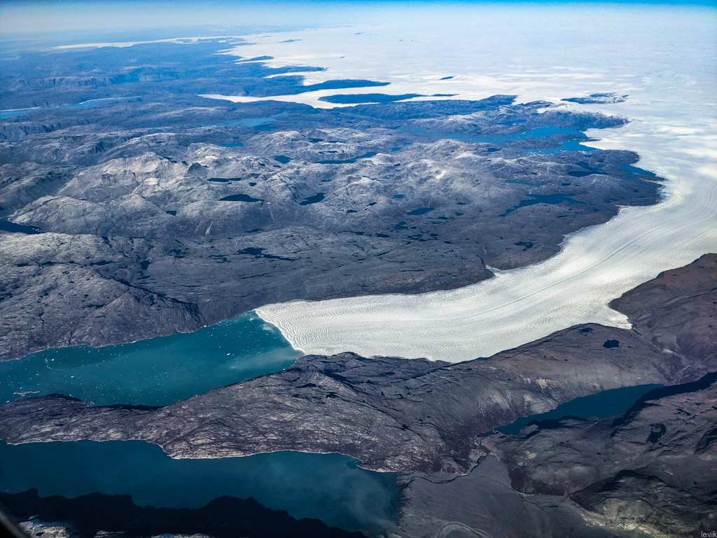 Гренландия под крылом 