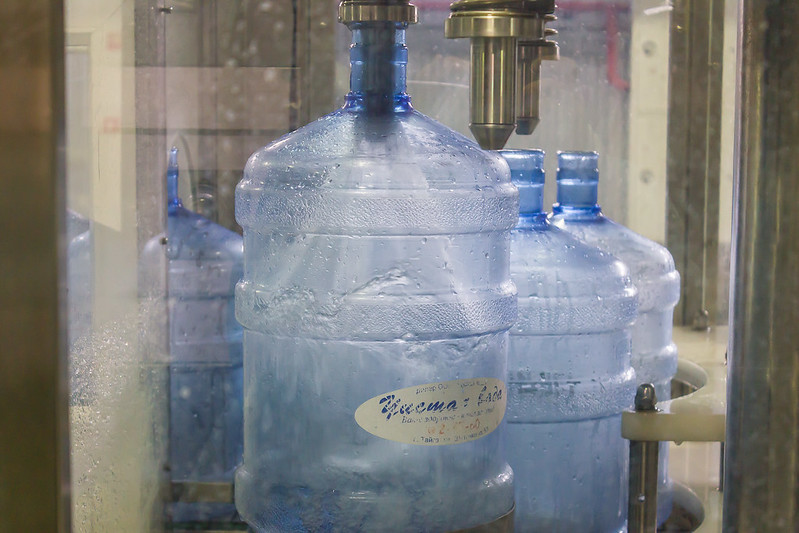 Как производят бутилированную воду untitled-8385