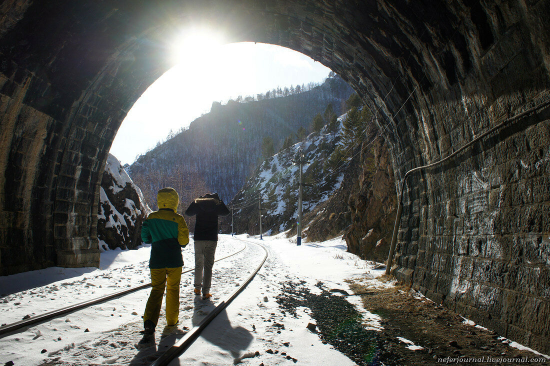 Камень Черского и тоннели КБЖД зимой 