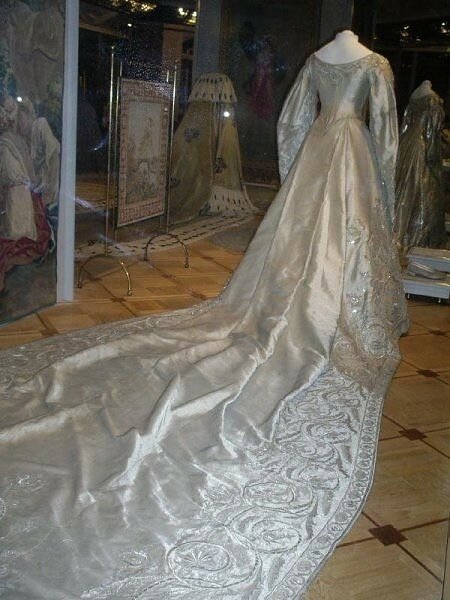 Коронационные платья императриц 1896г 