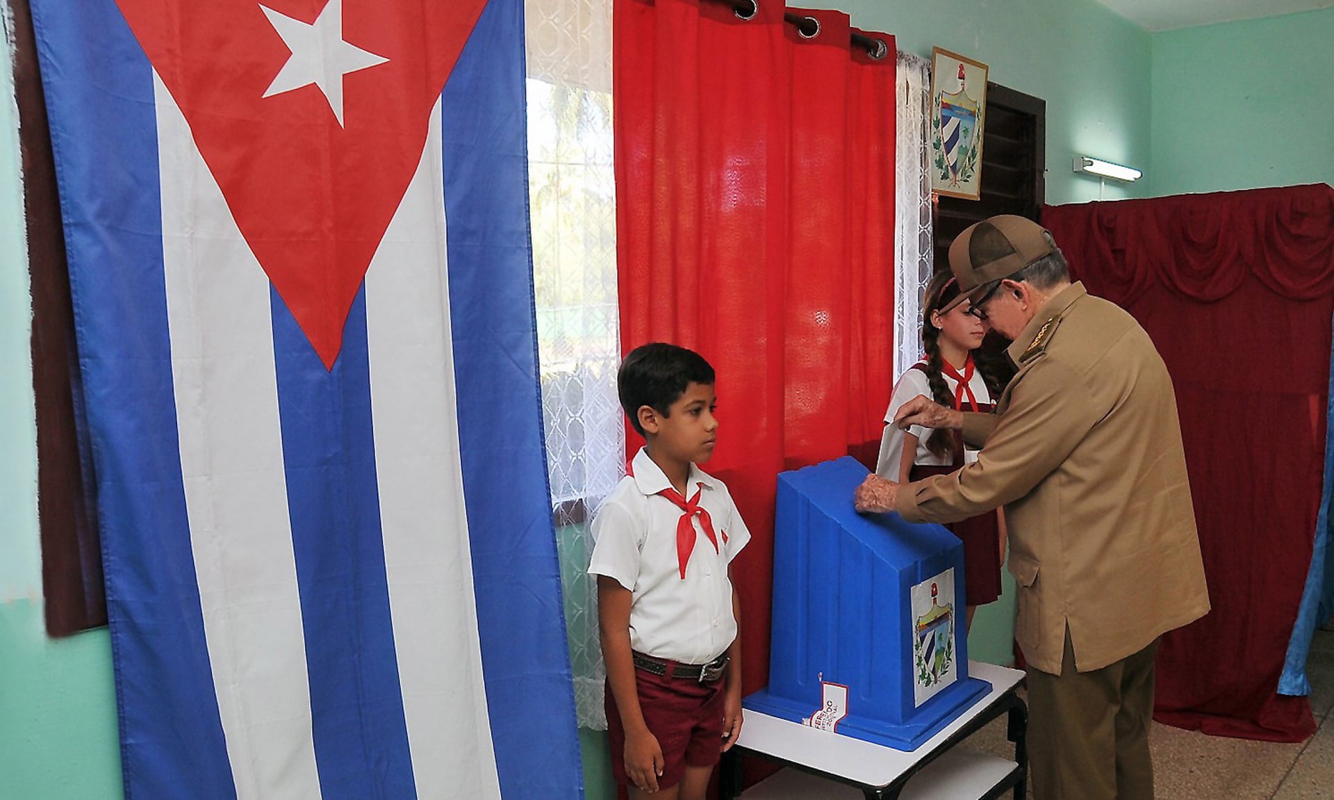 Куба тоже отредактировала свою конституцию... 