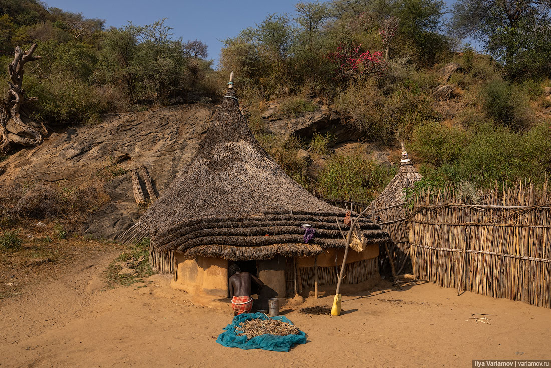 Ларим: африканское племя, уклад жизни которого не менялся тысячи лет 