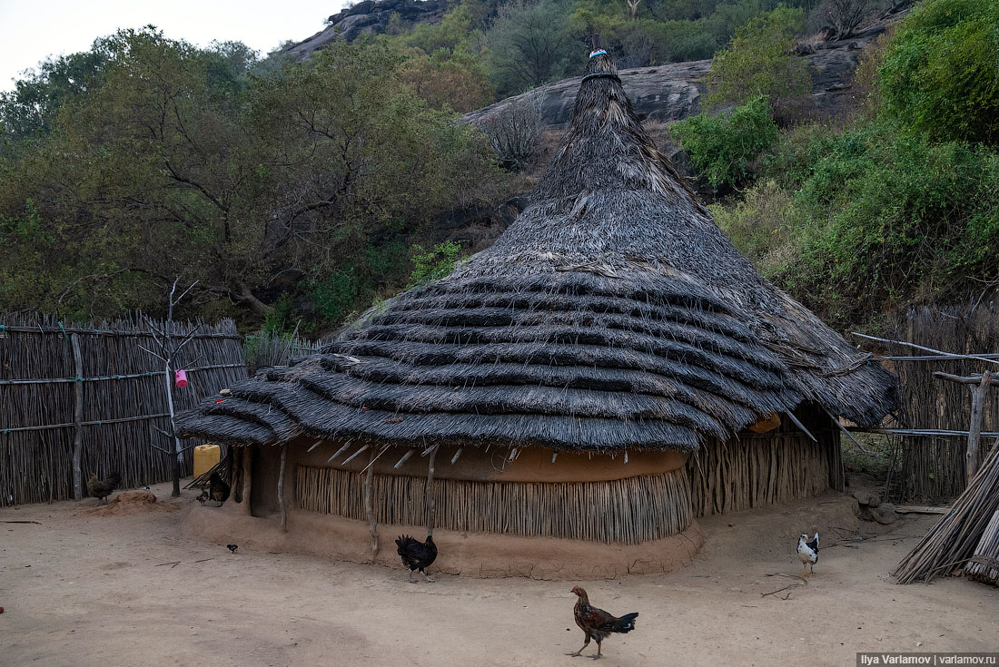 Ларим: африканское племя, уклад жизни которого не менялся тысячи лет 