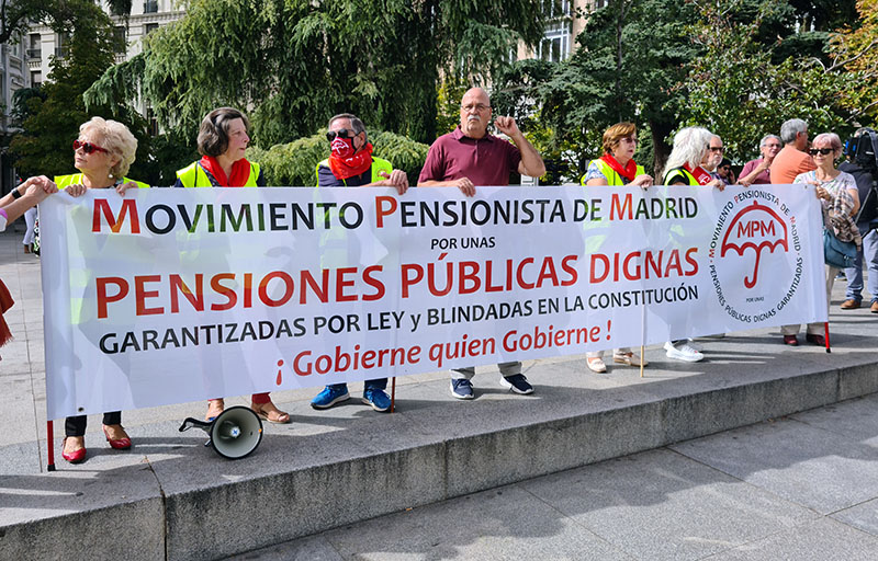 Люди в Мадриде 