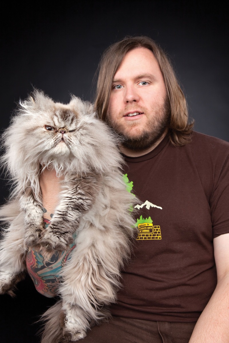 Metal Cats - рок хозяева и их коты 