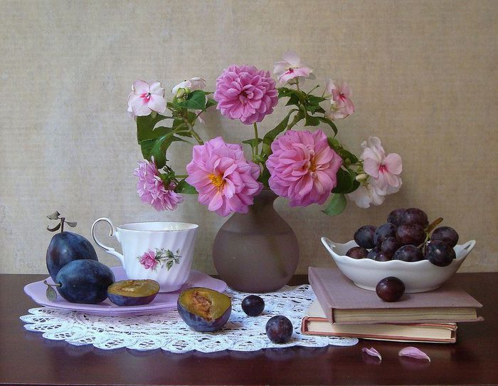 Натюрморты Красивые цветы и фрукты awesome-still-life-photography-11 (700x542, 68Kb)