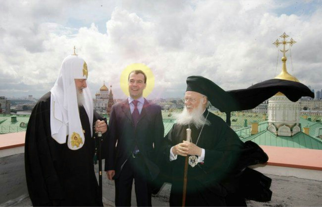 Нельзя долее терпеть языческие идолы в мировой столице православия—Гундяев http://99px.ru/sstorage/56/2010/05/image_56310510174332440058.jpg