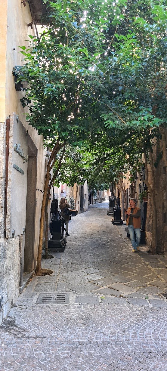 Приключения израильтянок в Умбрии-3 Приключения израильтянок в Умбрии-3