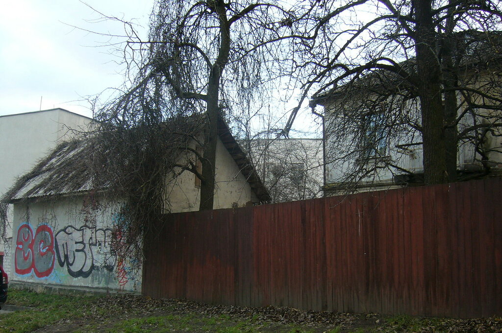 Про загадочный и неприкосновенный дом в центре Минска. 