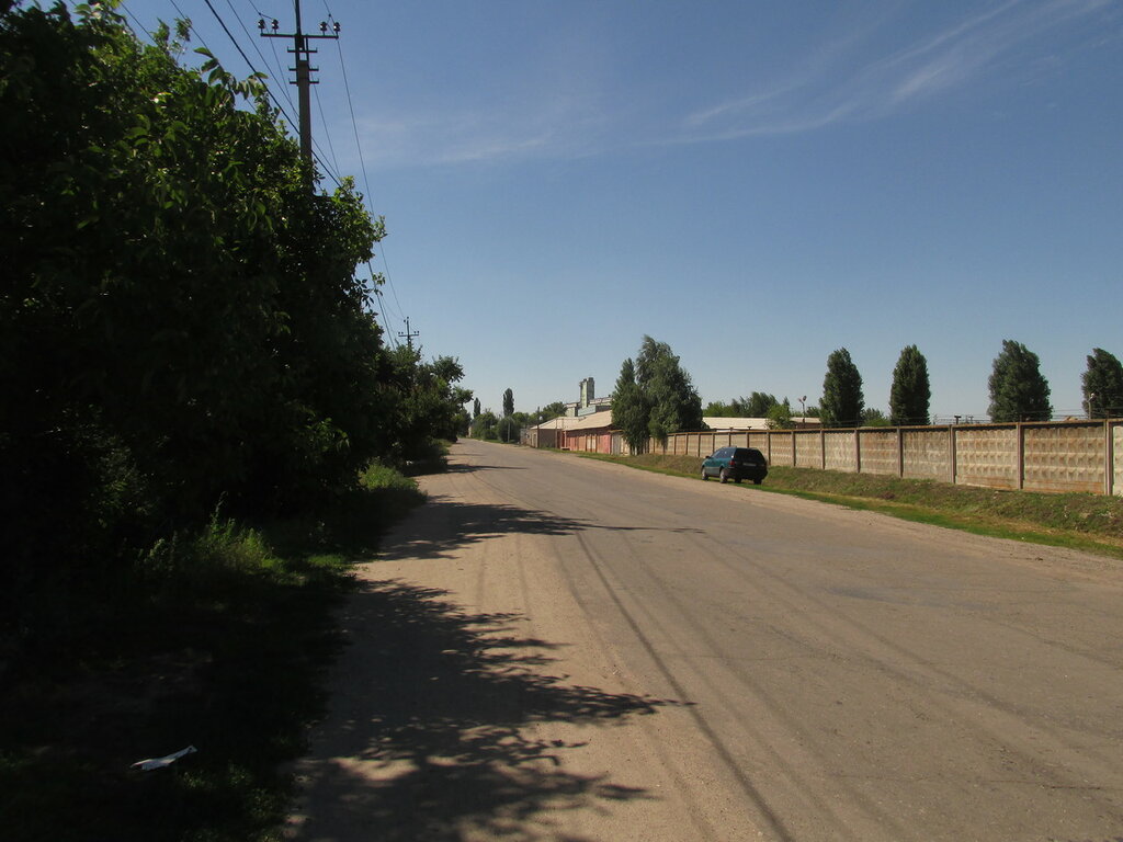 Россия, через дорогу - Украина. Как живут в двойном посёлке Чертково - Меловое 