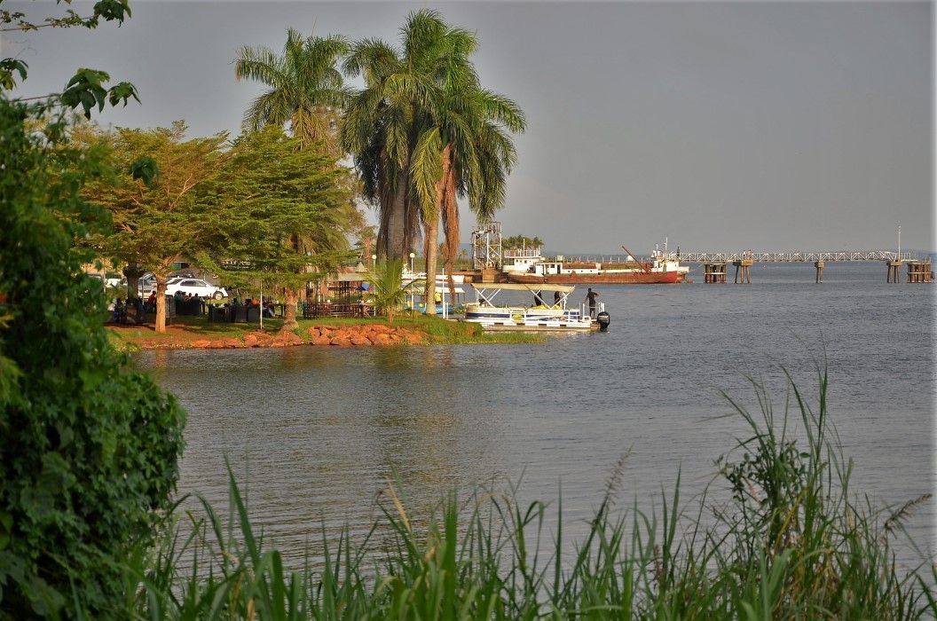 Самый шикарный отель центральной Африки с видами на могучий Нил и озеро Виктория (Уганда) 