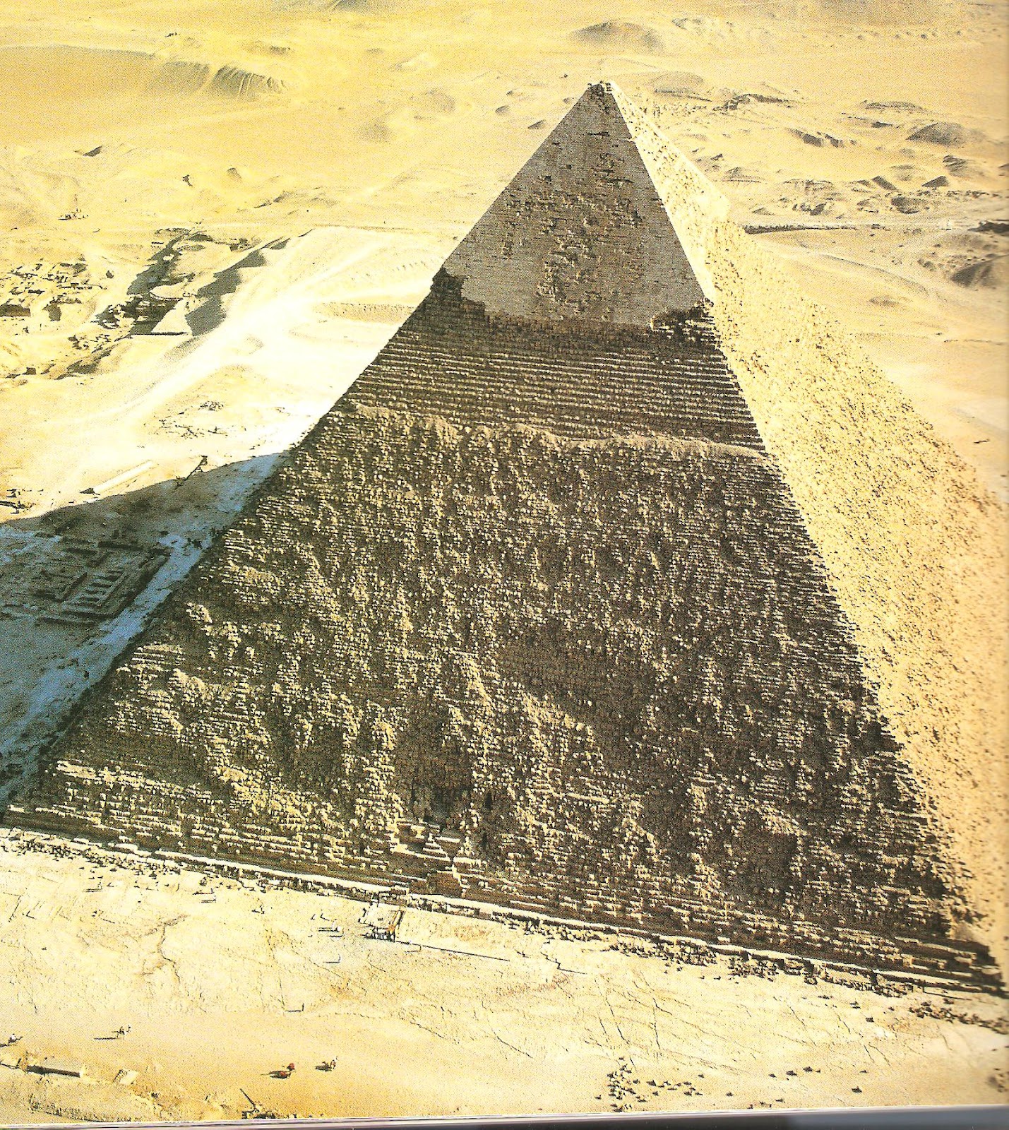 Самое странное, но единственно правдивое описание Великих пирамид. Фишер фон 
