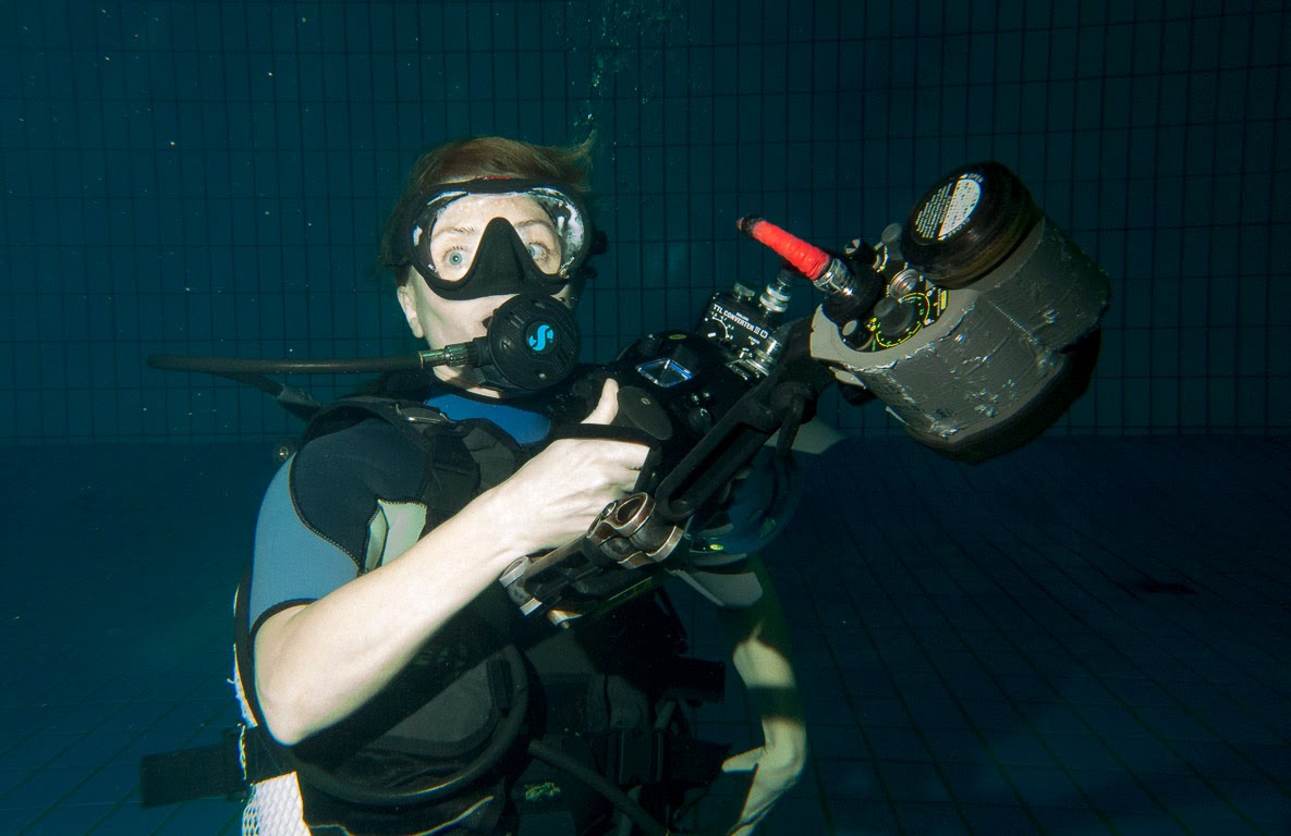 Сходил попробовать подводную камеру со вспышкой 