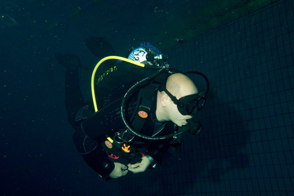 Сходил попробовать подводную камеру со вспышкой 
