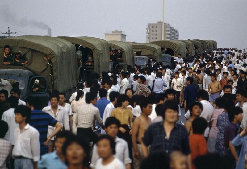События на площади Тяньаньмэнь. 