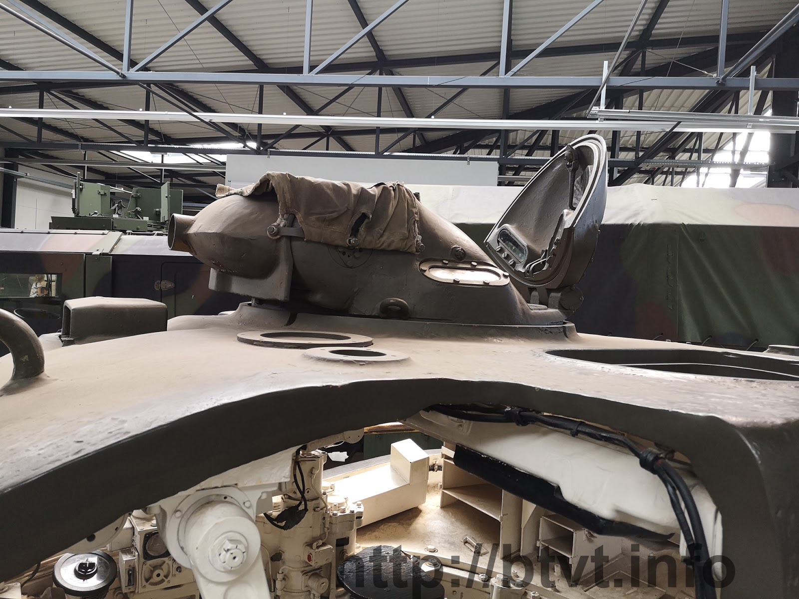 Средний танк М48 Паттон III. Башня в разрезе. 