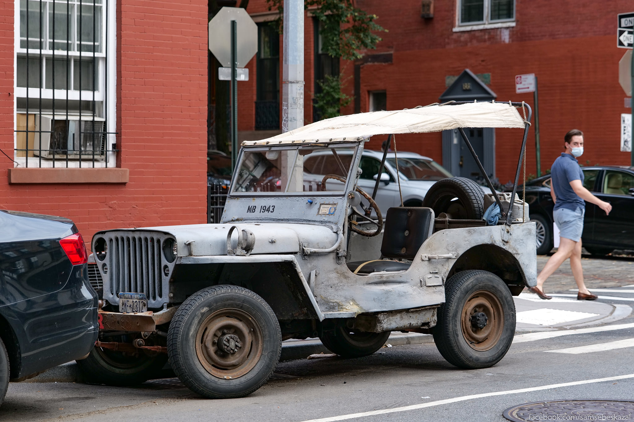Старые автомобили на улицах Нью-Йорка - 31 A sam nemalo udivilsa...