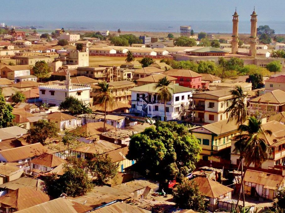 Столица Гамбии, Банжул - тайная заморская территория Латвии 