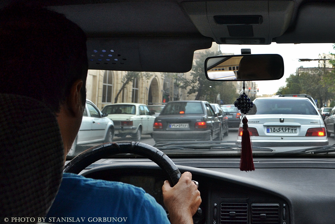 Таксисты Ирана – знакомство с кастой интеллектуалов и люмпенов taksi10