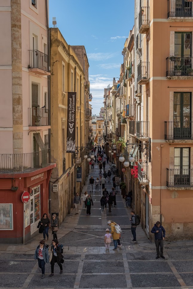 Tarragona, прогулка по городу Tarragona, прогулка по городу