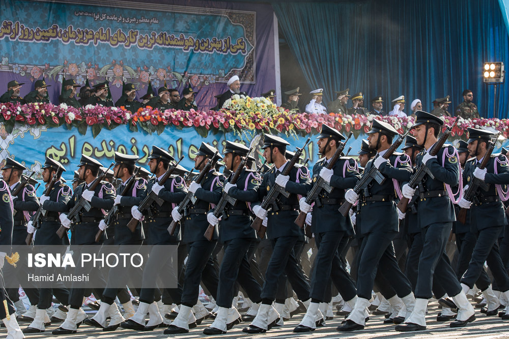 Военный парад в честь Дня Национальной армии в Иране 