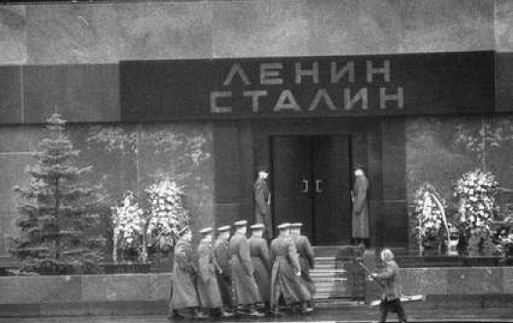 Воспоминания очевидца о перезахоронении Сталина. 