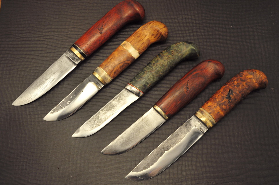 Охотничьи ножи ручной работы: финки и их особенности