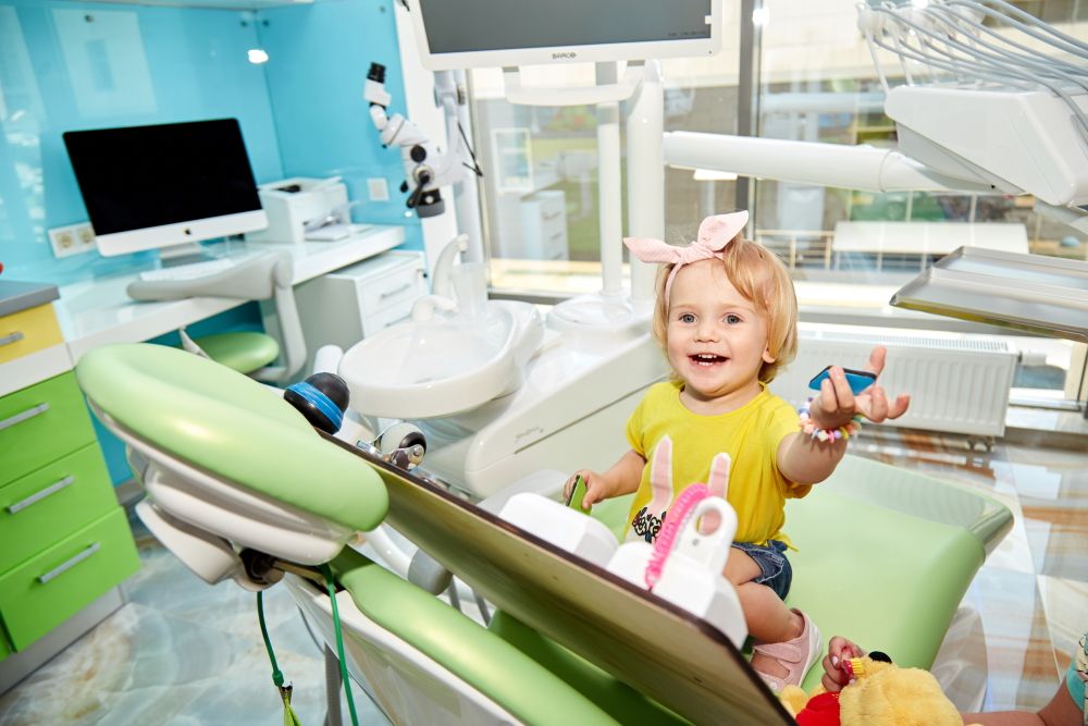 Детская стоматология: как выбрать и подготовить ребенка к посещению 