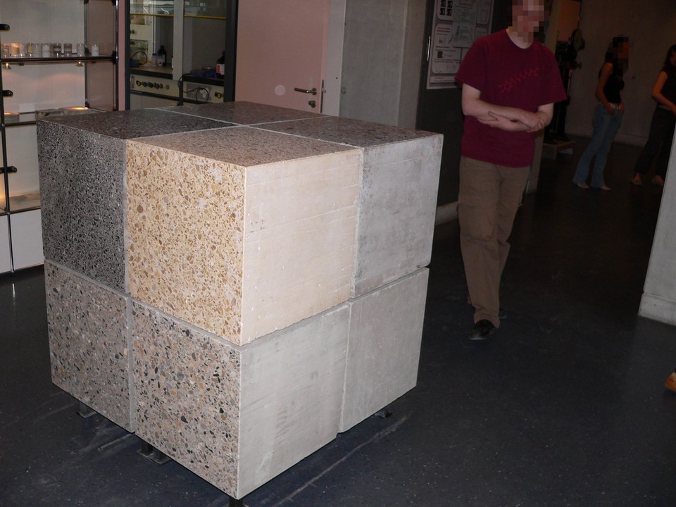 Куб бетона на
