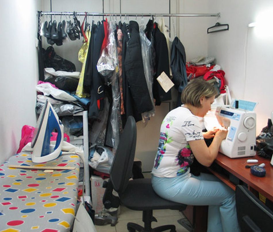 Какие услуги оказывают в ателье по ремонту одежды?